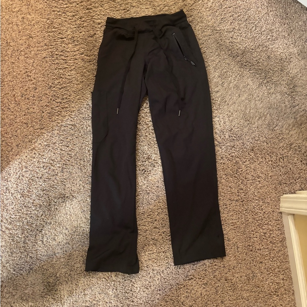 Ava Therese petite scrub pants